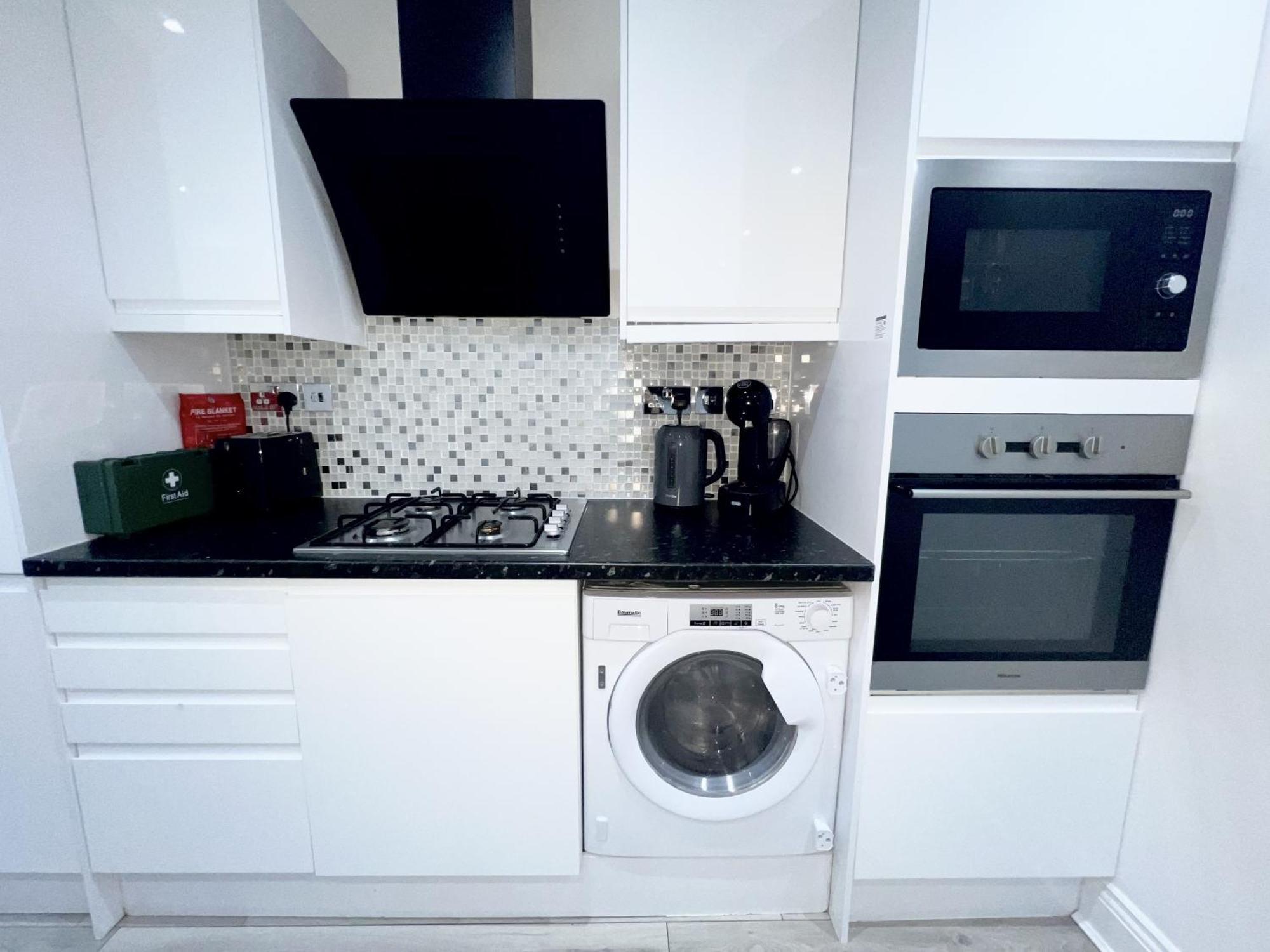 Charming 3-Bed Flat In Shepherds Bush - Sleeps 9 London Kültér fotó