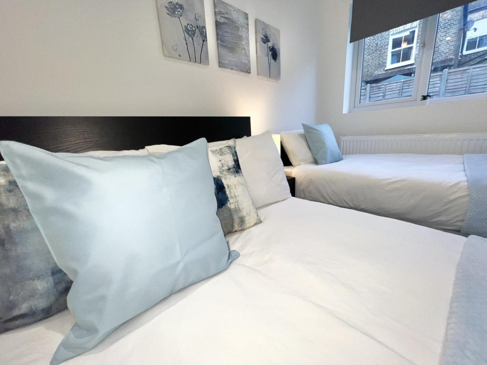 Charming 3-Bed Flat In Shepherds Bush - Sleeps 9 London Kültér fotó